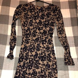 Windsor long sleeve size small dress